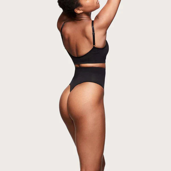 TUMMY TUCK - Schummeln erlaubt