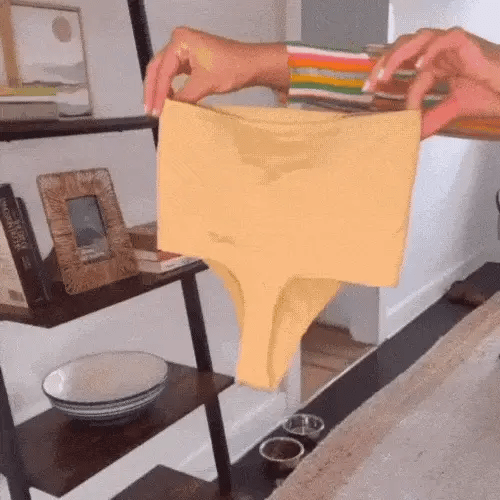 TUMMY TUCK - Schummeln erlaubt